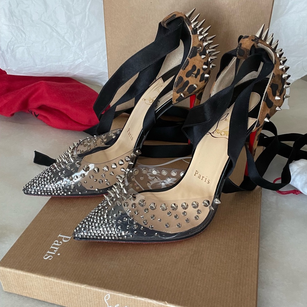 Christian Louboutin Mechante Reine Caramel